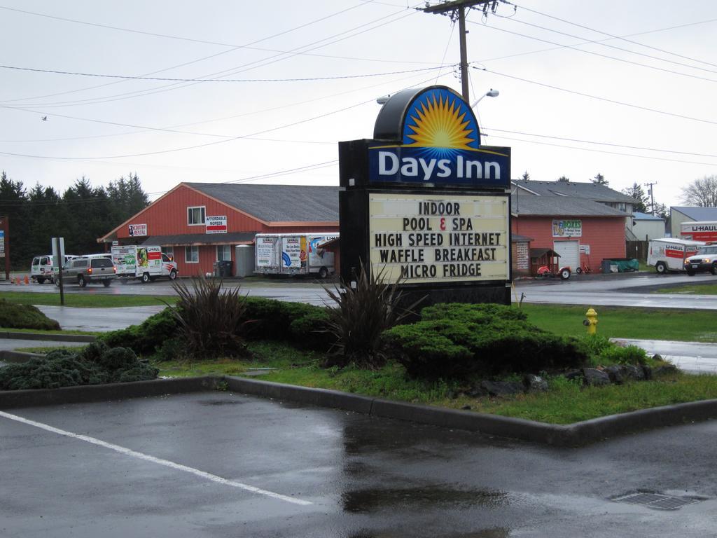 Days Inn By Wyndham Ошен Шорс Экстерьер фото